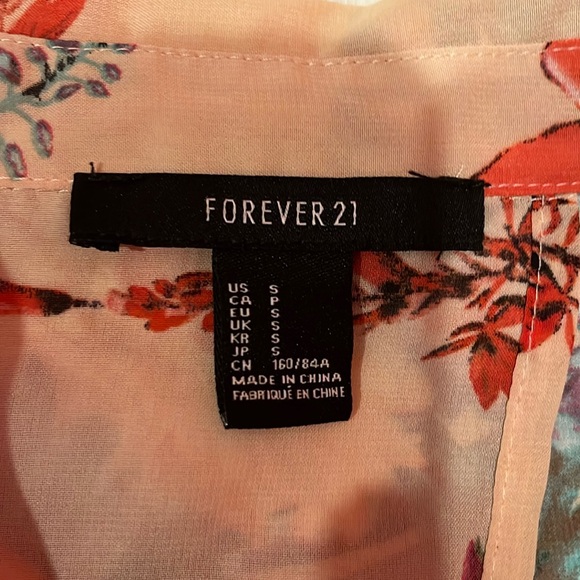 Floral Sleeveless Open Back Blouse - Picture 2 of 4